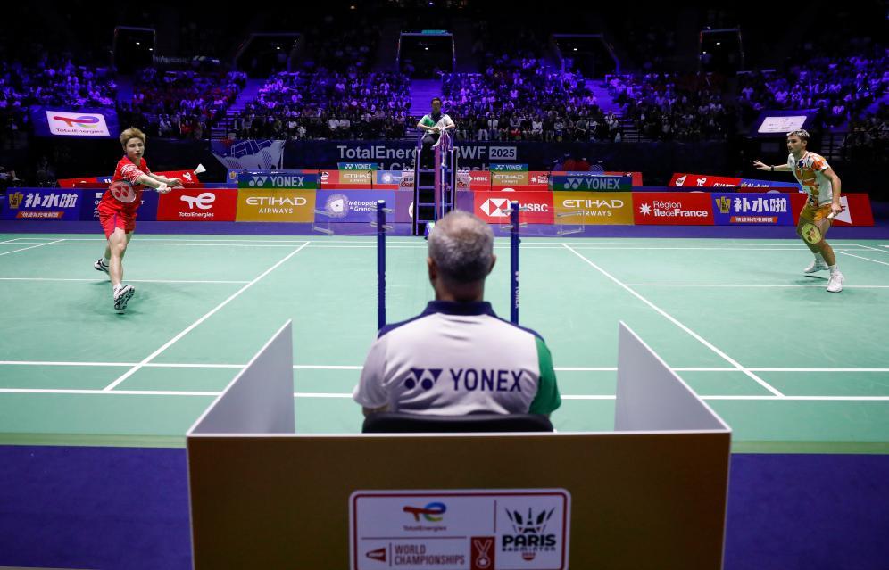 他以卓越的 他以卓越的