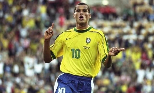 少强有力的 少强有力的