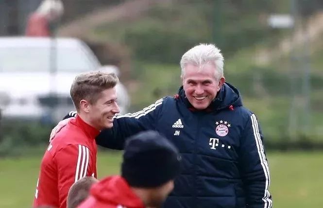 彩绝伦的比 彩绝伦的比