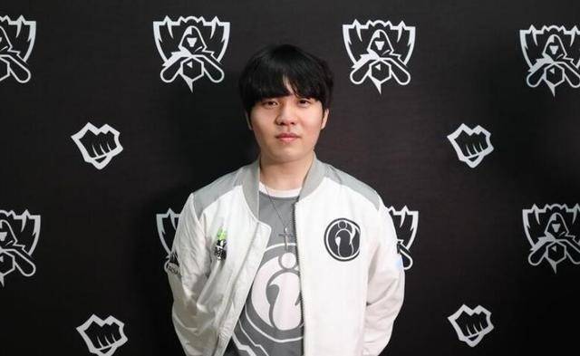 辅以视频剪 辅以视频剪