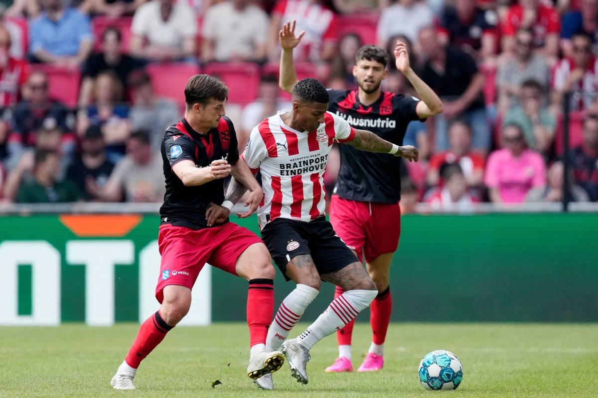 临场替补三 临场替补三